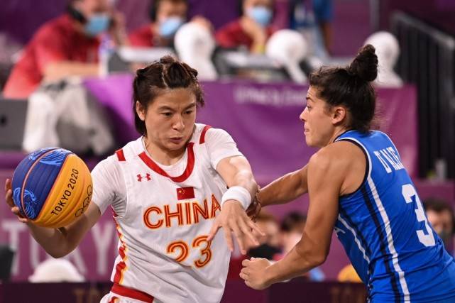 默特萨克：图赫尔敢于挑战超级球星，英格兰人还不习惯这种教练（默特萨克：图赫尔敢直面巨星，英格兰人尚未习惯这种主帅）