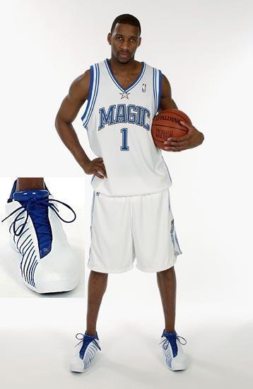 姆巴佩独造3球，超凯恩哈兰德独享五大联赛第1，皇马3-0毕尔巴鄂（姆巴佩独造三球，力压凯恩与哈兰德独占五大联赛榜首，皇马3-0完胜毕尔巴鄂）