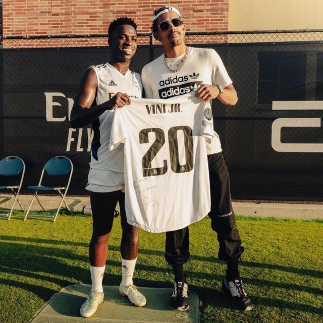 瓦拉内：现在的足球比赛太多了；未来可能会回皇马任职（瓦拉内感叹赛程过密，未来或重返皇马任职）