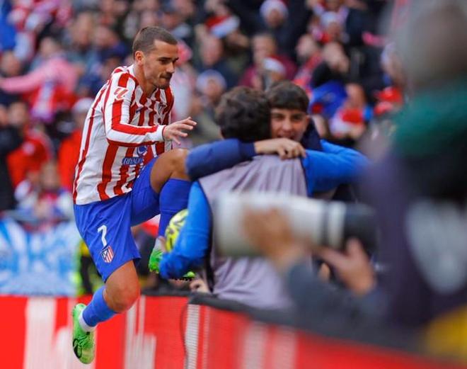 子弹官方：利伯蒂生病缺席今日对阵36人，德弗斯代替其出战（子弹队官宣：利伯蒂因病缺席今日战36人，德弗斯顶替出战）