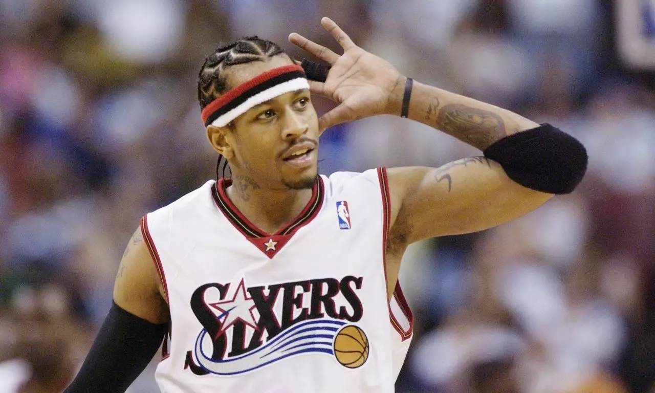 申花发布球队32岁生日海报，却把“32nd”写成“32th”（申花32岁队庆海报翻车：把“32nd”误写成“32th”）