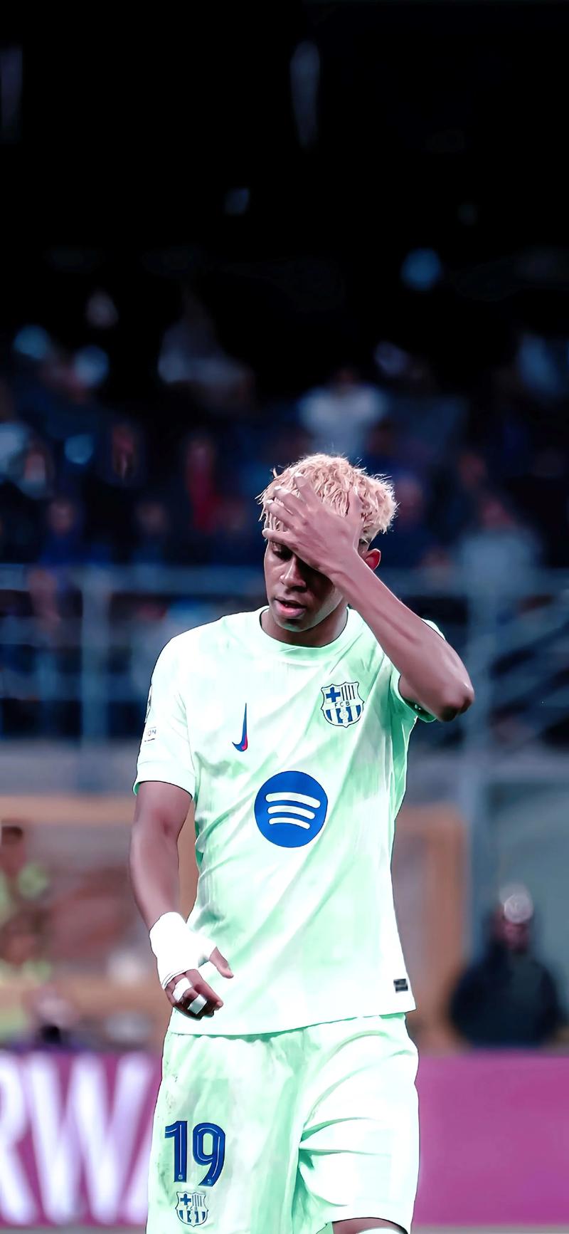 勒沃库森6-0大胜海登海姆，希克、马扎分别双响，波库传射（勒沃库森6比0横扫海登海姆，希克、马扎双响，波库传射建功）