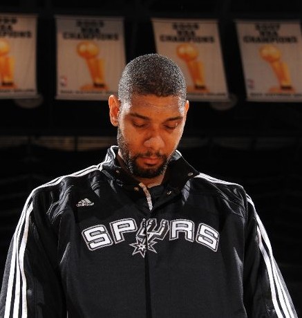 贝林厄姆世界级表现再度惊艳皇马（贝林厄姆再现世界级状态 再次震撼皇马）